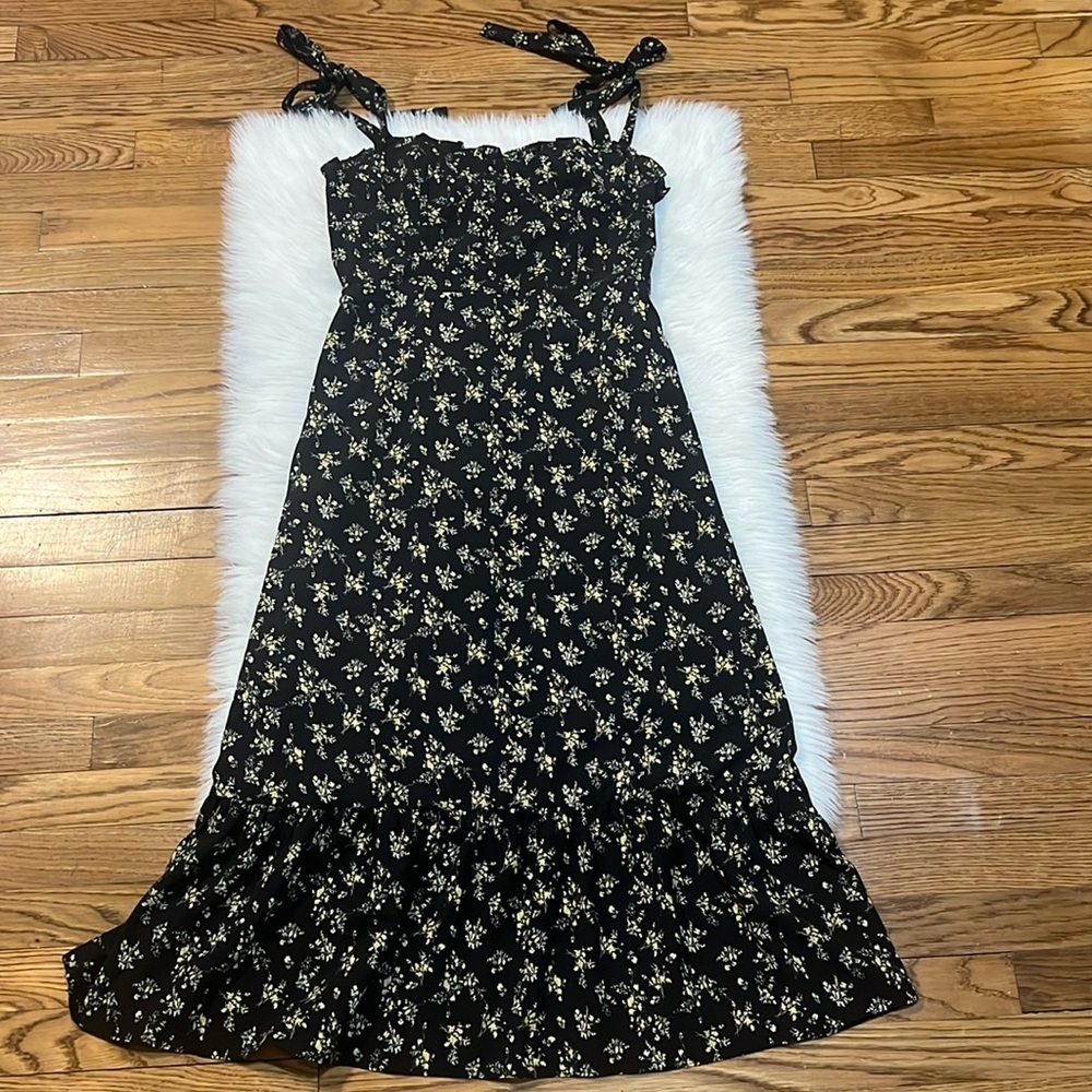 Like new o.p.t black and yellow floral gorgeous dress